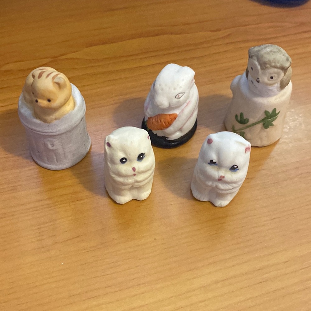 Lot of 5 decorative thimbles